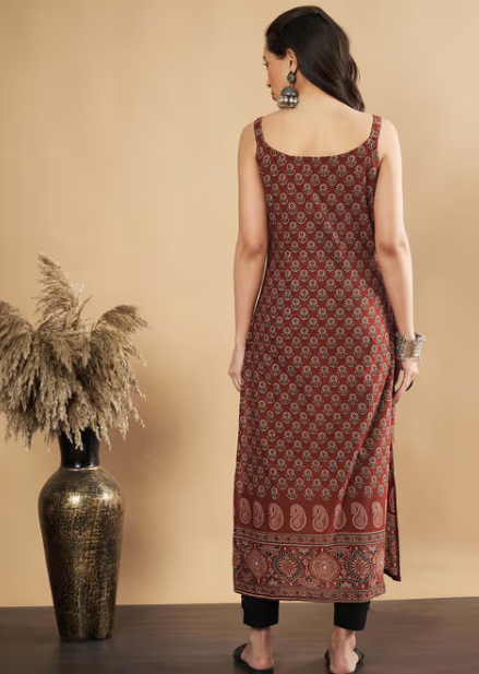 Women Floral Print Straight Cotton Maroon Stitched Kurta