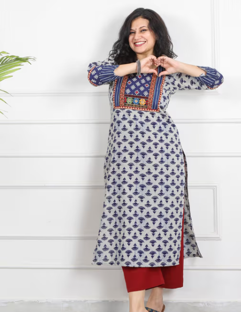 DESI SANDOOK